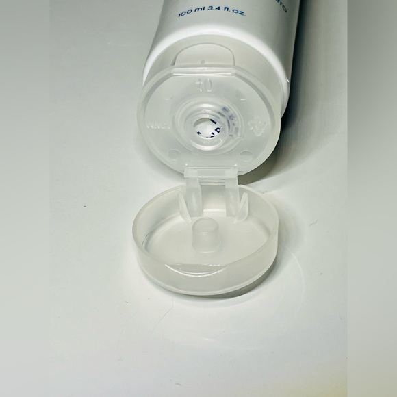 Avon Foot Works Beautiful Lavender Clay Mask - Picture 4 of 5